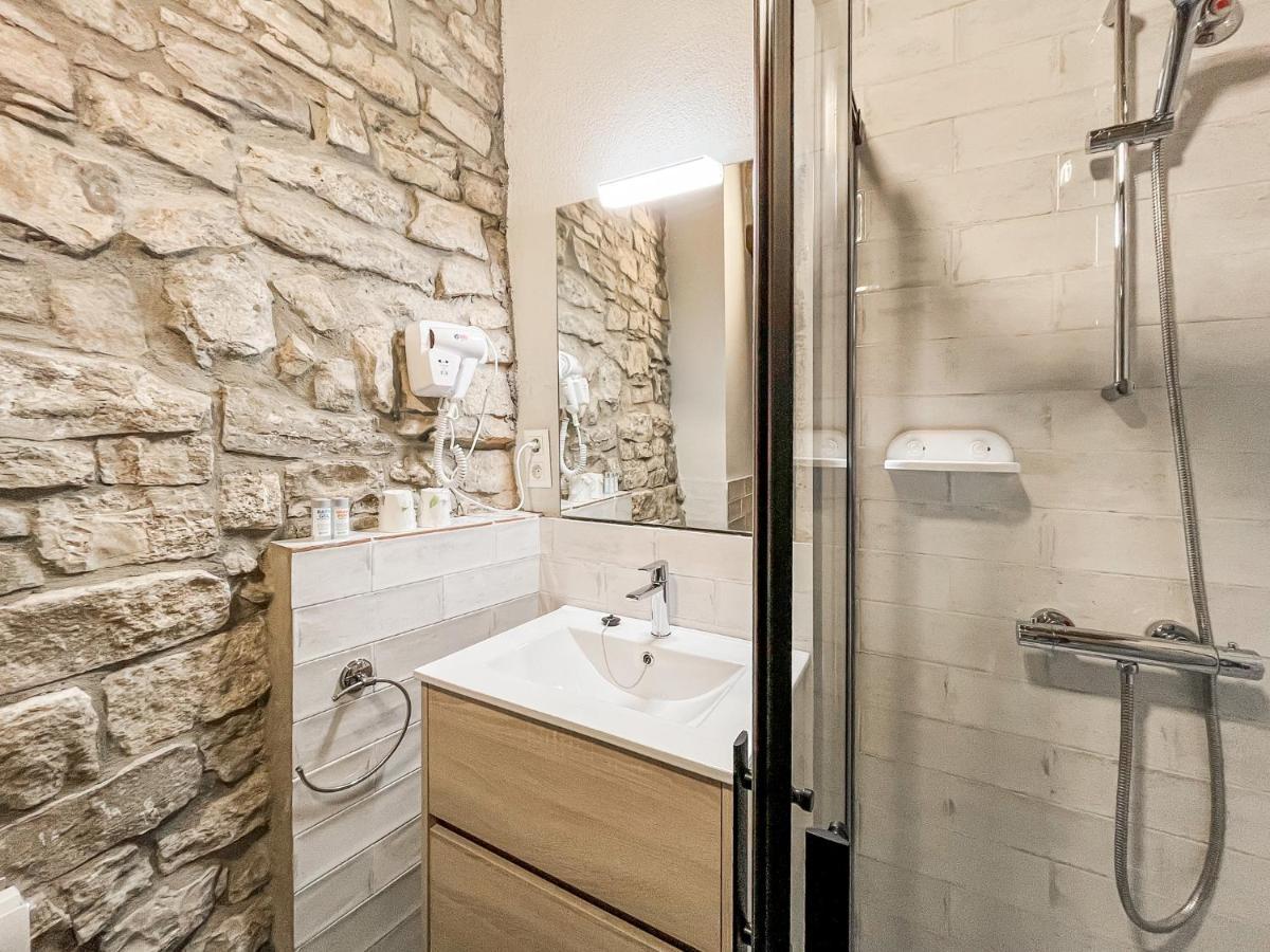 El Forn De Freixenet Con Servicios De Un Hotel Lleida Luaran gambar