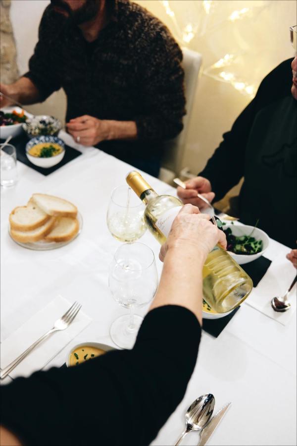 El Forn De Freixenet Con Servicios De Un Hotel Lleida Luaran gambar