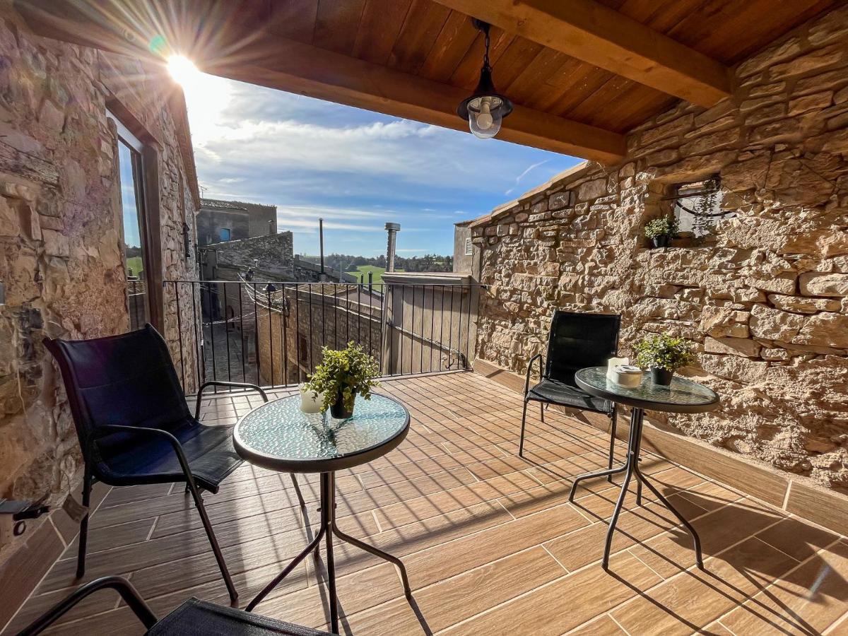 El Forn De Freixenet Con Servicios De Un Hotel Lleida Luaran gambar