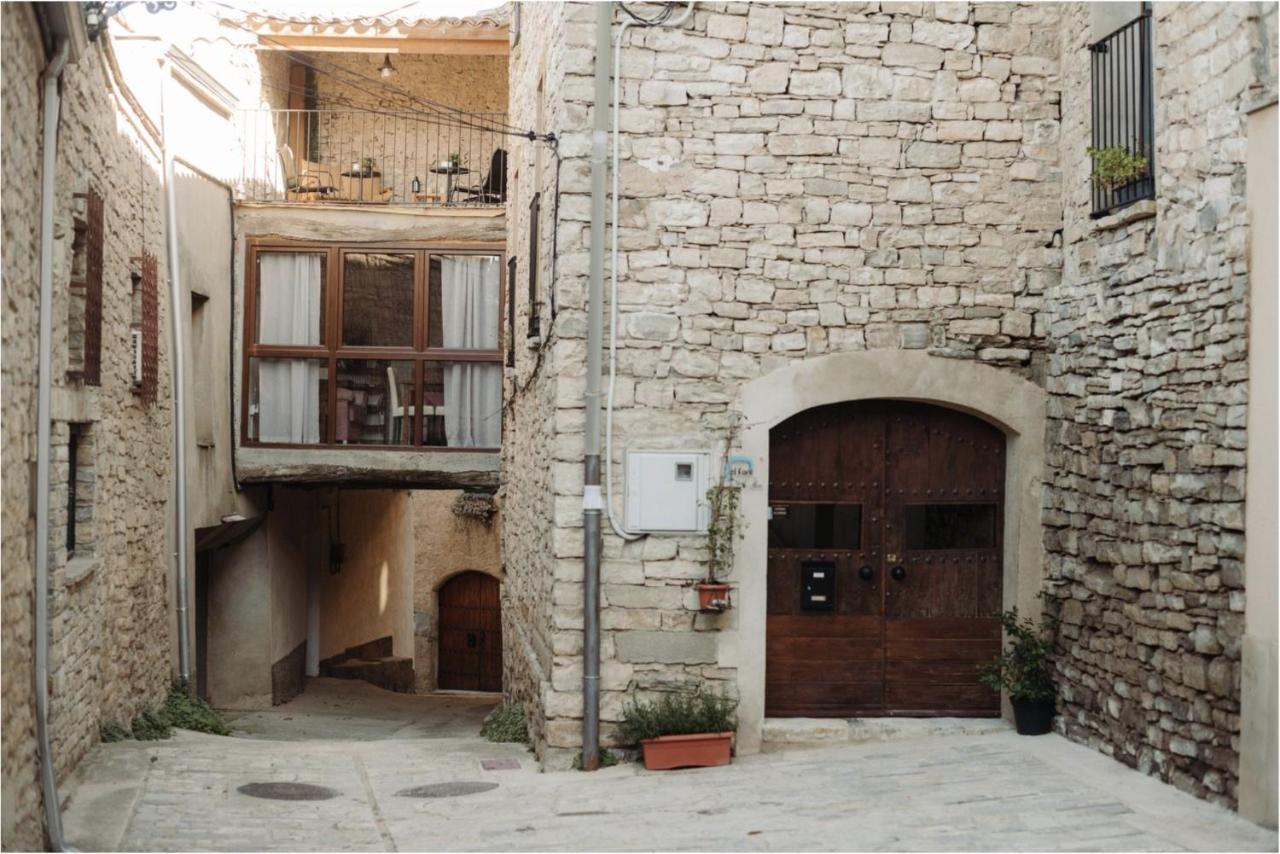El Forn De Freixenet Con Servicios De Un Hotel Lleida Luaran gambar